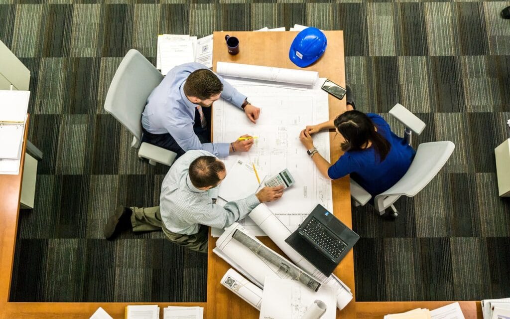 Outsourcing and Planning for Online Business